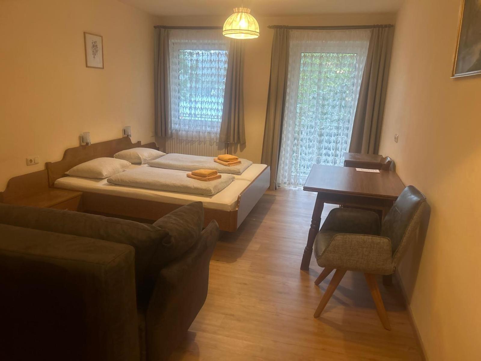 Gasthof Mit Seeterasse & Appartements Zur Landeroith Weyregg Extérieur photo