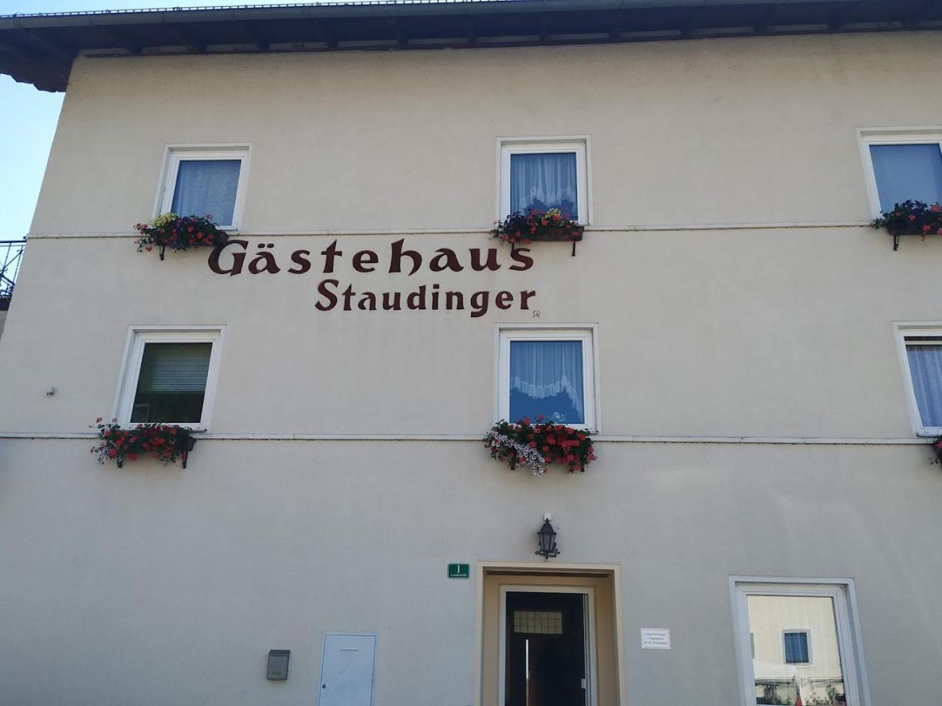 Gasthof Mit Seeterasse & Appartements Zur Landeroith Weyregg Extérieur photo