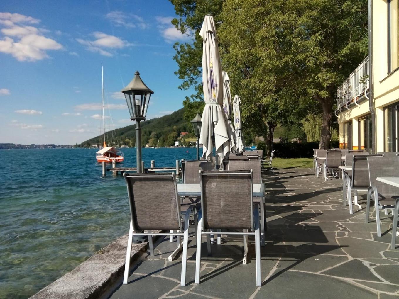 Gasthof Mit Seeterasse & Appartements Zur Landeroith Weyregg Extérieur photo